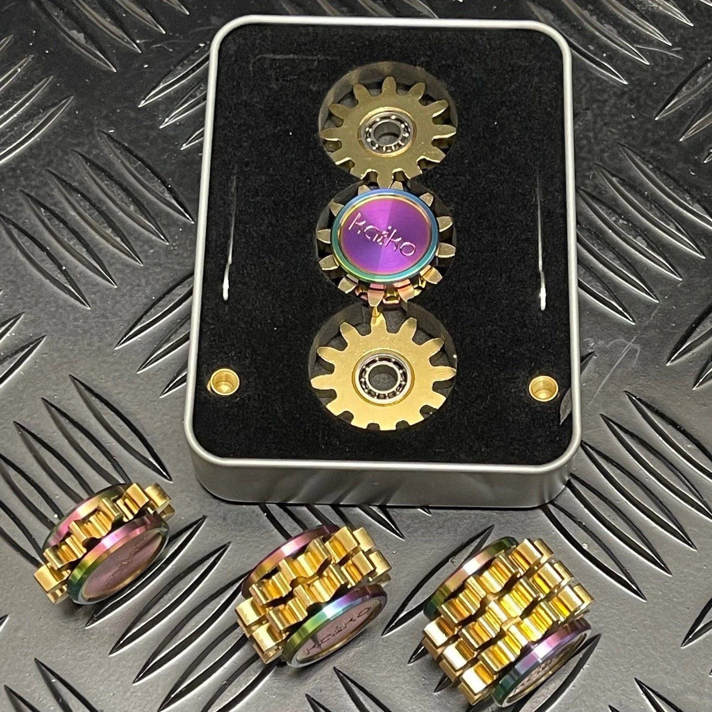 Kaiko_TRINITY_Mega_Cog_DIY_Kit_in_packaging_the_happy_giraffe