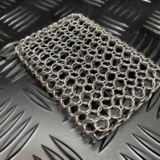 Kaiko_fidget_chain_maille_pad