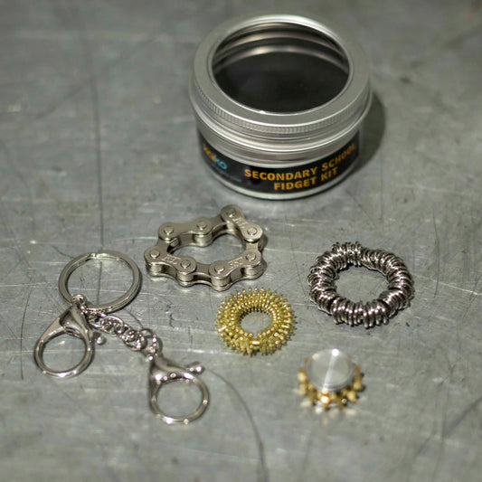 Kaiko_secondary__highschool_kit_bench