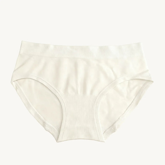 SkinSense__Seamless_Briefs_comformt_on_the_spectrum_COTS_CREAM