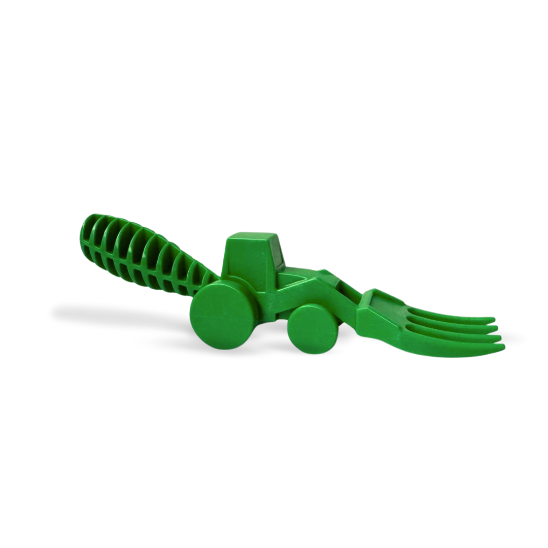 Spotty_Kat_constructive_eating_tractor_cutlery_green_package_tractor_side