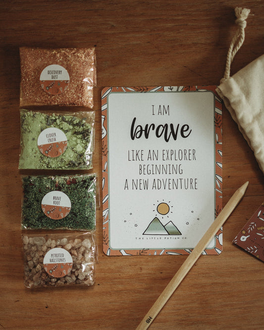 The_Little_Potion_co._Heart_of_an_Adventurer_BRAVE_Potion_Pouch_contents