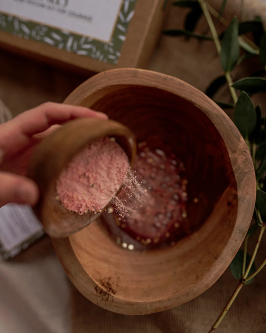 The_Little_Potion_co._Mini_Dragon_Tales_Potion_Kit_tipping