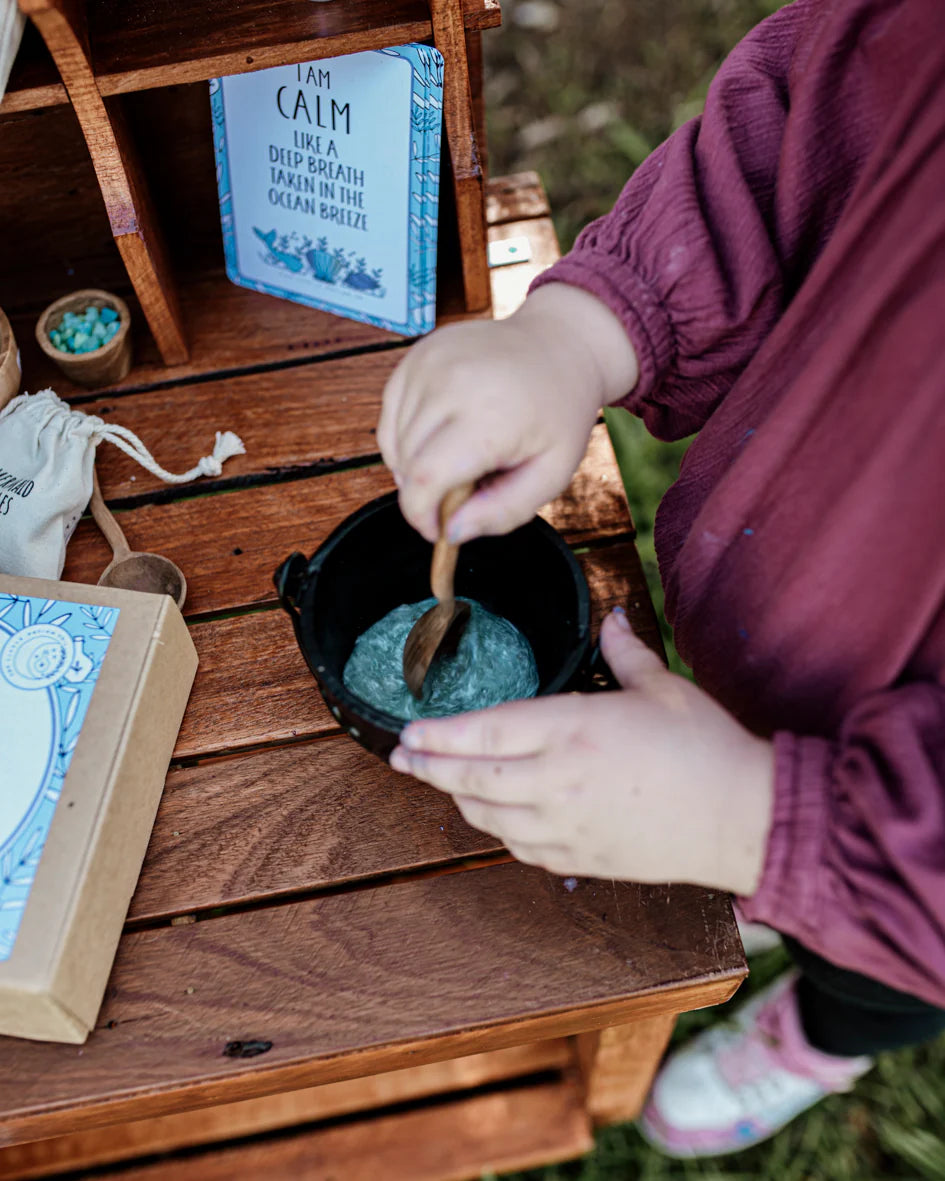 The_Little_Potions_Co._large_mermaid_box_stirring