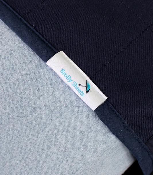 Brolly_waterproof_sheets_pads_with_wings_navy