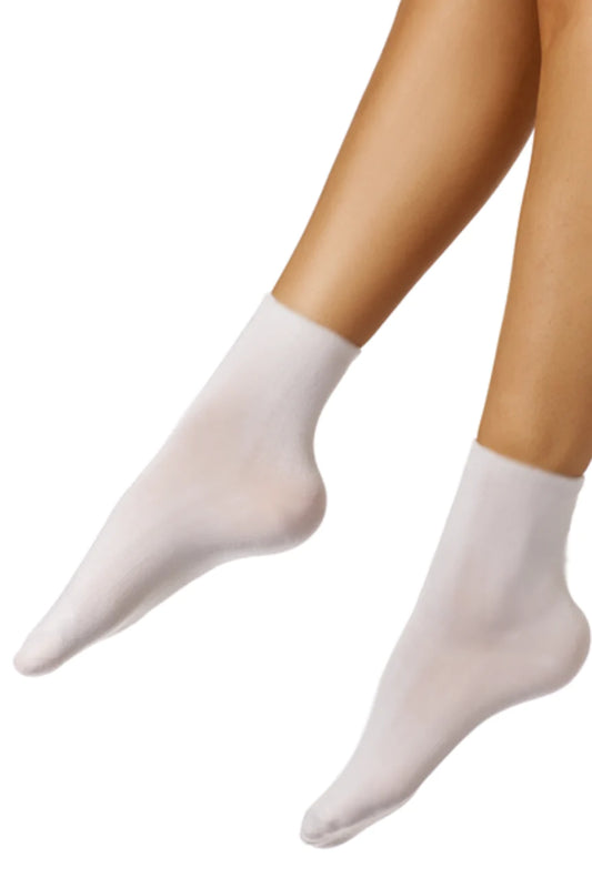 Calmcare_sensory_socks_adults_white