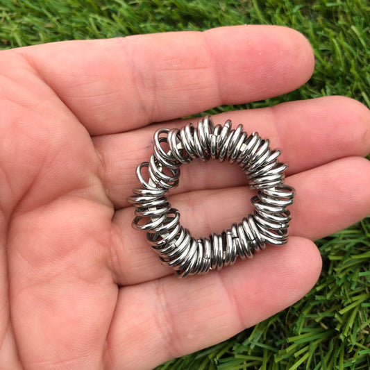 Kaiko_Centepede_metal_fidget