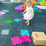 Tinnitots_muffik_Large_Sensory_Play_Mats_Set_child_playing