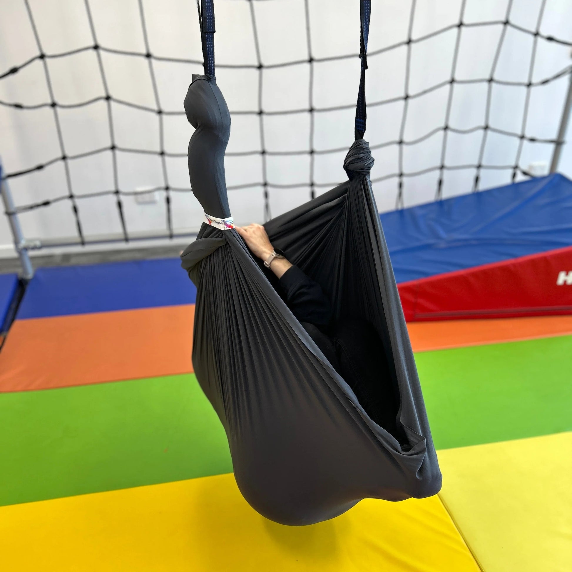 BODYSOCKS_Swings_Charcoal