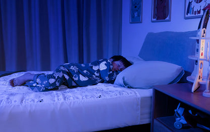 Brolly_with_sheets_with_wings_space_night