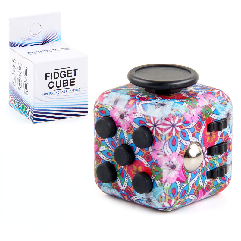 Fidget_cube_dice_pad_fidget_flower_pattern