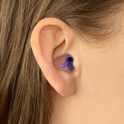 Flare_Calmer_purple_in_teens_ear
