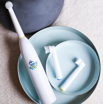 Jack_N__Jill_Buzzy_Brush_brush_and_replacements
