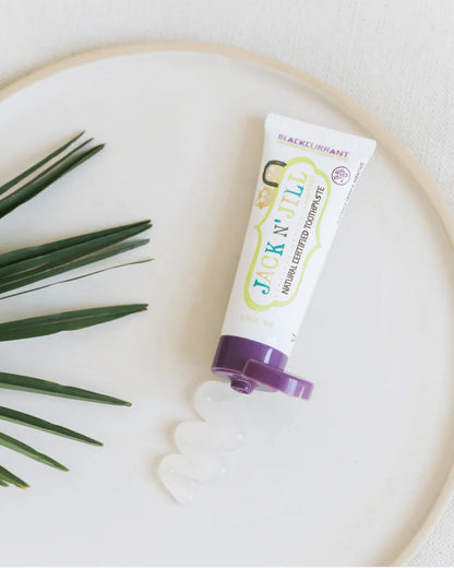 Jack_n_Jill_Natural_Certified_Toothpaste_Blackcurrent_plate