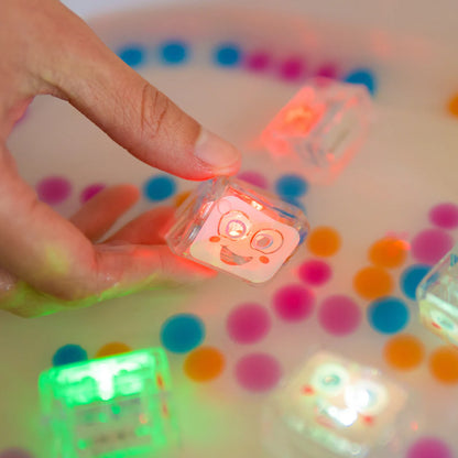 Jellystone_Designs_glo_Pal_in_bath_party_pack_multi_colours_3