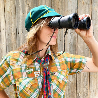 Jubly-Umph_Hyperfocus_Lapel_Pin_binoculars