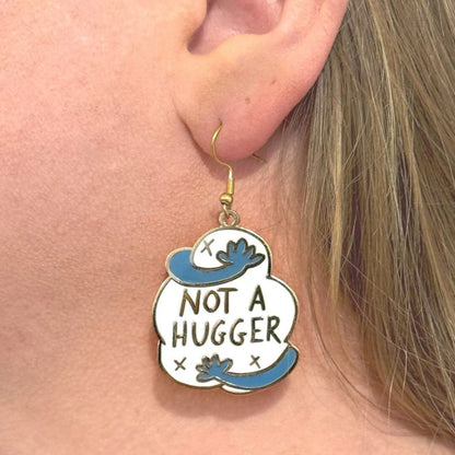 Jubly_Umph_not_a_hugger_earings_wearing