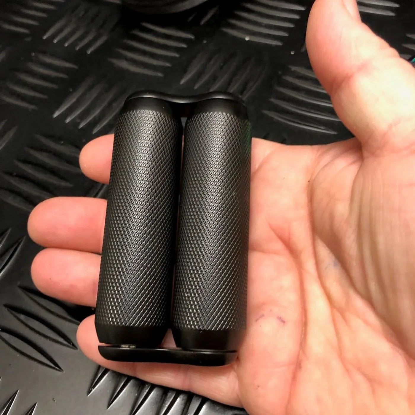 Kaiko TEXTURED 300gm Hand roller