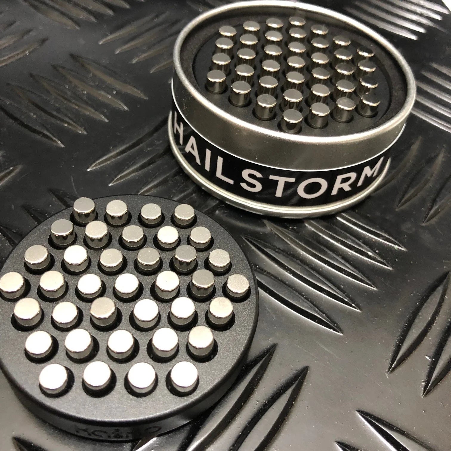 Kaiko_Hailstorm_metal_fidget_black