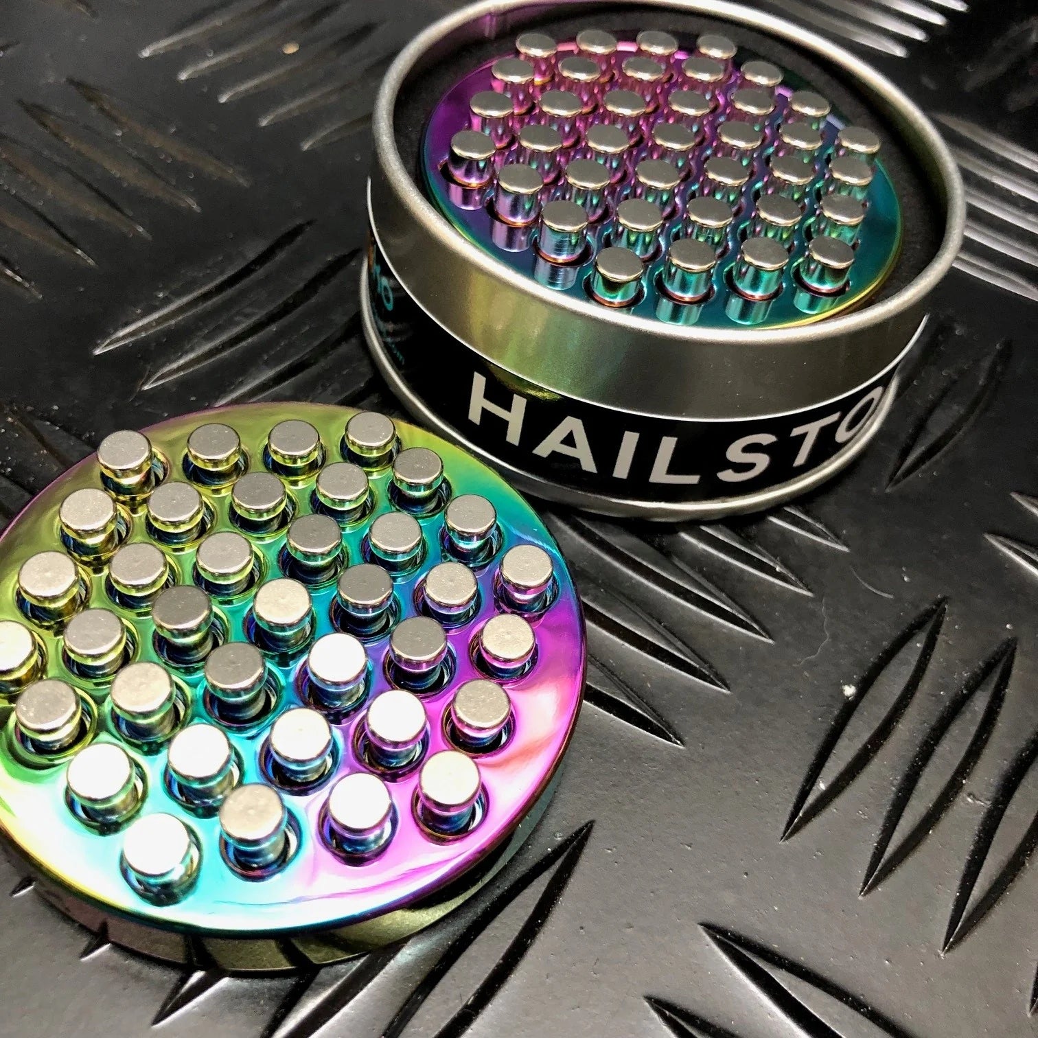 Kaiko_Hailstorm_metal_fidget_oil_slic