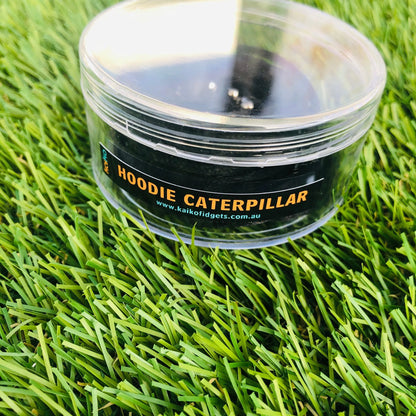 Kaiko_Hoodie_Cords_on_the_grass_in_carry_case