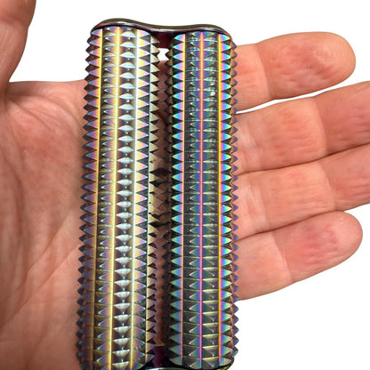 Kaiko_Spikey_Hand_Roller_use