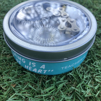 Kaiko_Teachers_kit_tin