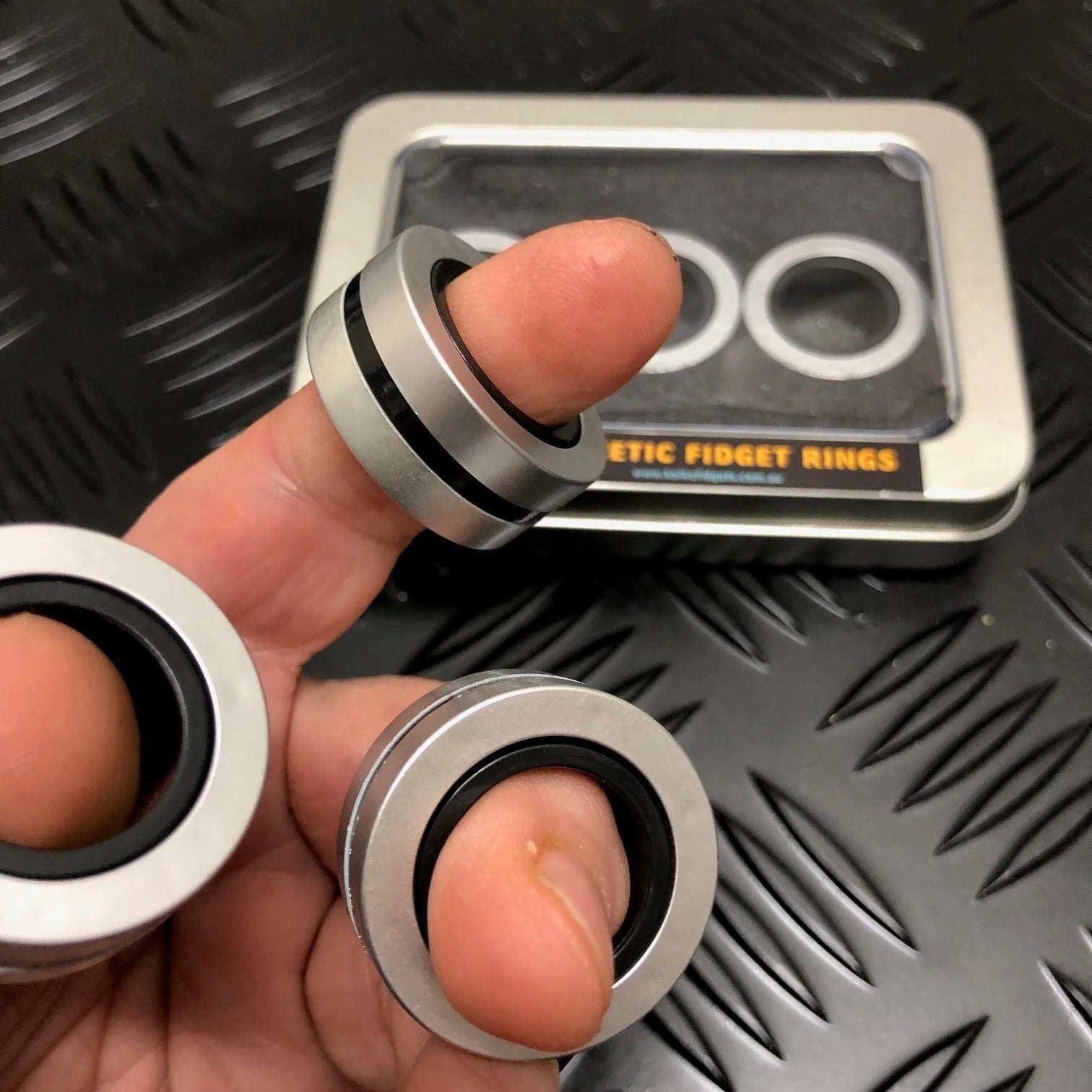 Kaiko_fidgets_magnetic_rings