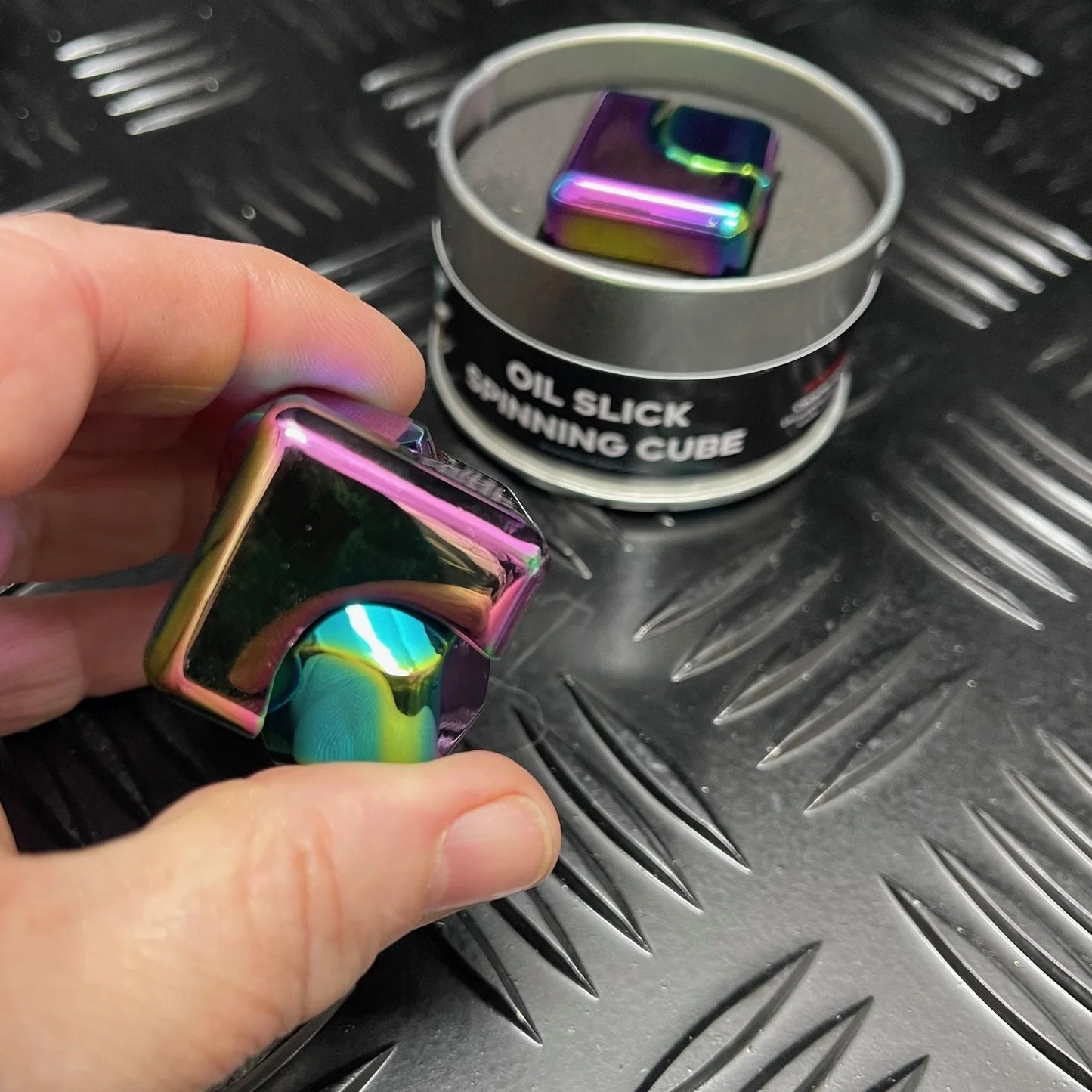Kaiko_fidgets_oil_slick_spinning_cube_with_packaging