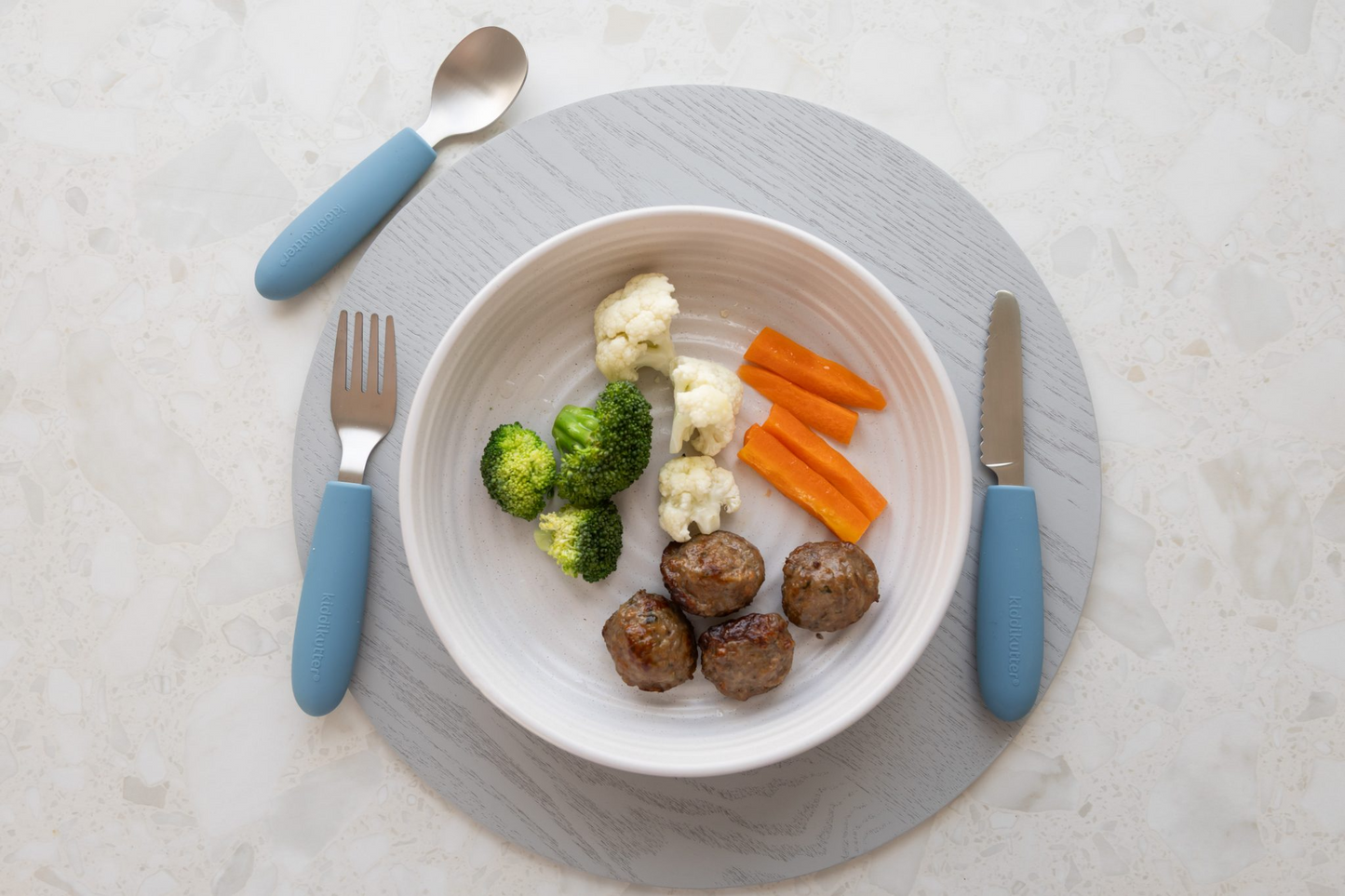 Kiddikutter_kids_full_cutlery_set_blue_in_use