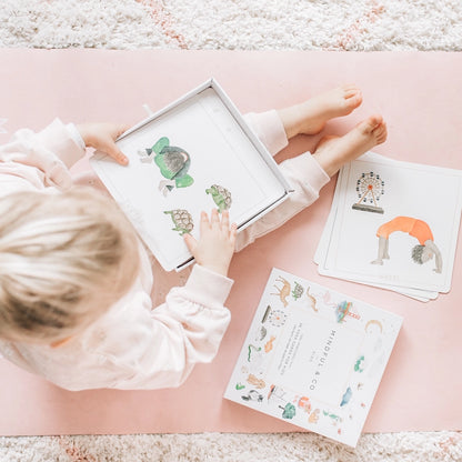 Mindful_and_Co_Kids_Yoga_Flash_cards_child_and_cards