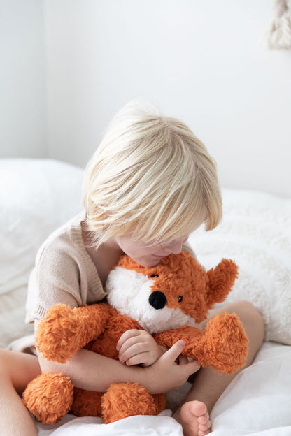 Mindful_and_co_kids_weighted_buddies_frankle_fox_with_young_person