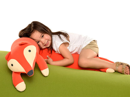 Noomi_Fox_animal_huggy_roll