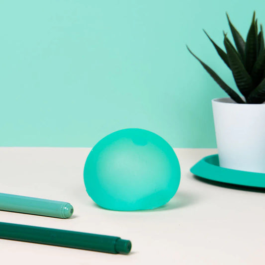 SPEKS_Gump_Sea_Glass_Desk_The_happy_giraffe