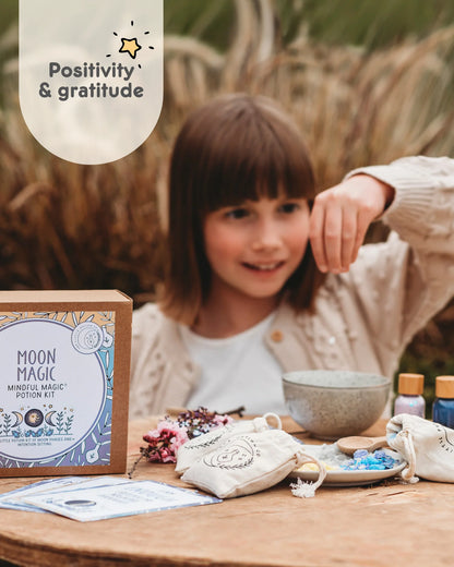 The_Little_Potion_Co._Moon_Magic_large_1