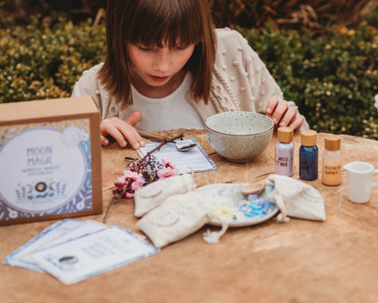 The_Little_Potion_Co._Moon_Magic_large_full_kit_reading