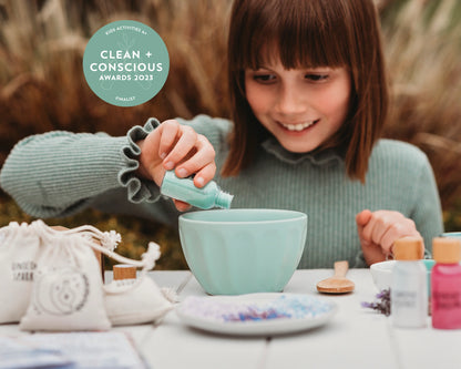 The_Little_Potion_co._Rainbow_Sparkles_Mindful_Potion_Kit_pouring
