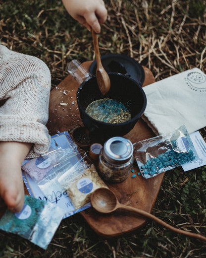 The_Little_Potion_co._Shield_Protect_me_PROTECTION_Potion_Pouch_Stirring