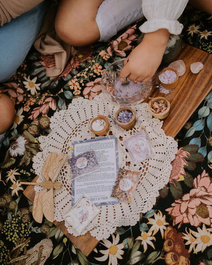 The_Little_Potion_co._Wings_of_a_dragonfly_Mindful_Potion_Kit_contents