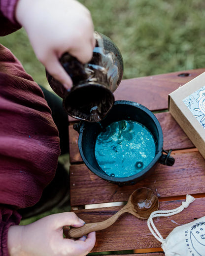 The_Little_Potions_Co._large_mermaid_box_pouring