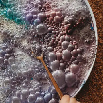 The_Saltwater_Collective_Sea_Salt_Shimmers_250g_raibow_stir