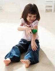 Weplay_olive_massage_balls