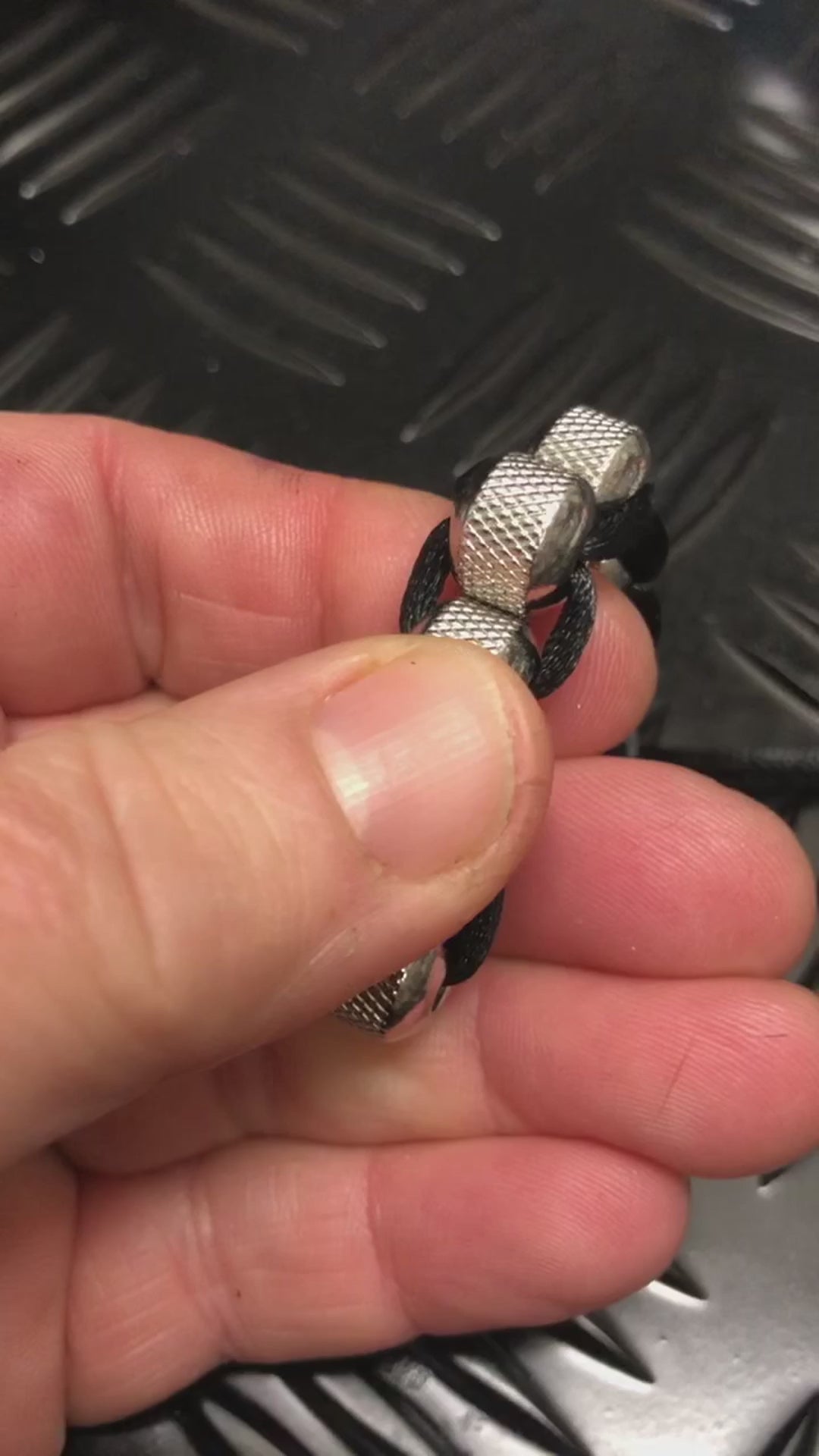 Kaiko_NECKLACE_CRUNCHY_Caterpillar_video