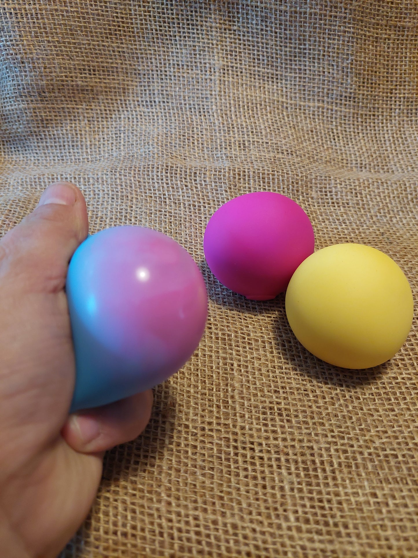 Colour_change_stress_balls