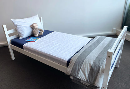 Brolly_waterproof_sheets_pads_with_wings_white