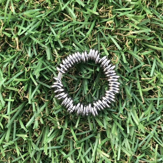 Kaiko_Milipede_hand_fidget_1