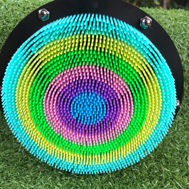 Kaiko_round_Pin_Art_close_up