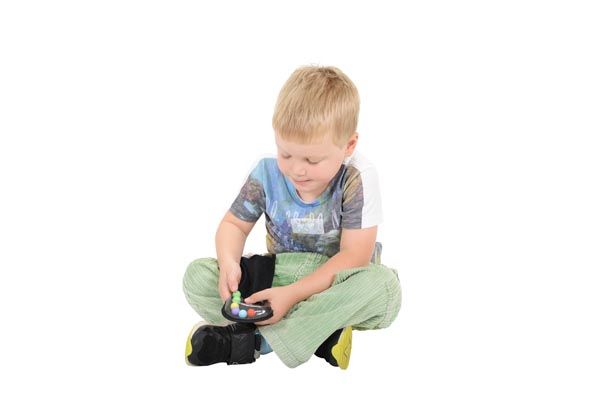 Sensory_Matters_Child_playing_with_Marble_Maze_run_Black