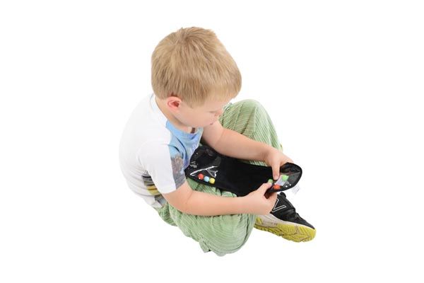 Sensory_Matters_Child_playing_with_Marble_Maze_run_Black