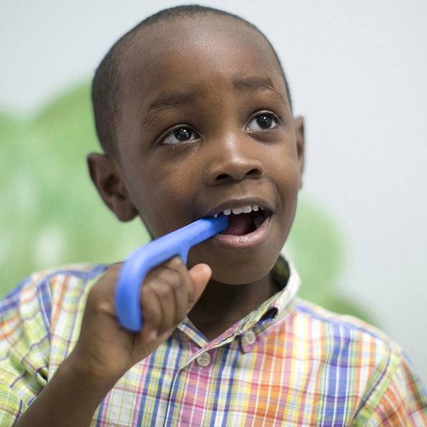 arks_origional_grabber_boy_chewing_on_royal_blue_grabber